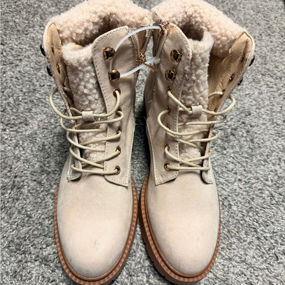 Women's Cream Lace-Up Boots